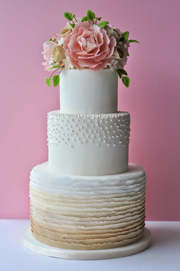 Cake Design Hochzeit Torte romantisch Fondant Wedding 